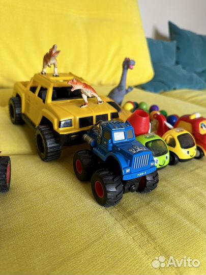 Игрушки машинки пакетом