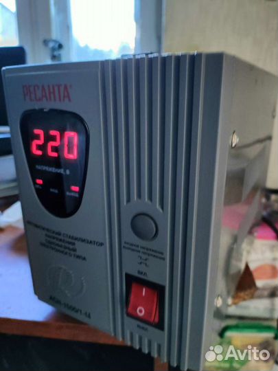 Стабилизатор напряжения