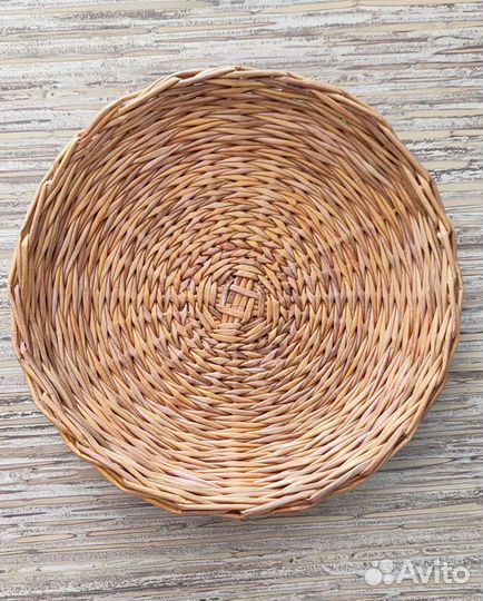 Блюдо для фруктов плетёное из эко-лозы