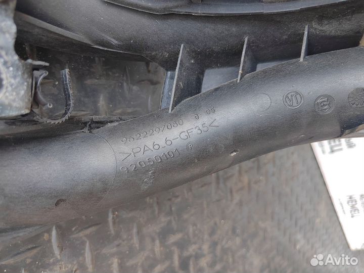 Впускной коллектор Peugeot 406