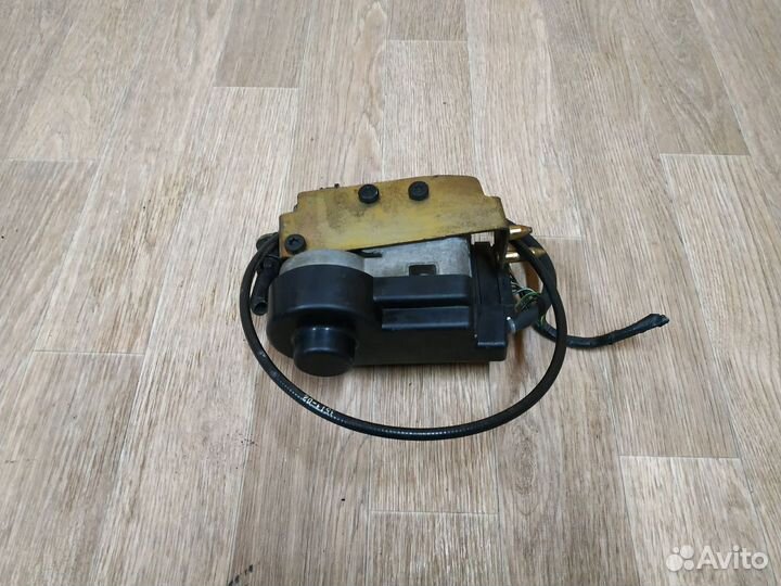 Моторчик привода круиз контроля Ford Mondeo III
