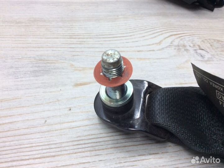 Ремень безопасности с пиропатроном передний правый