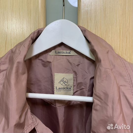 Плащ женский