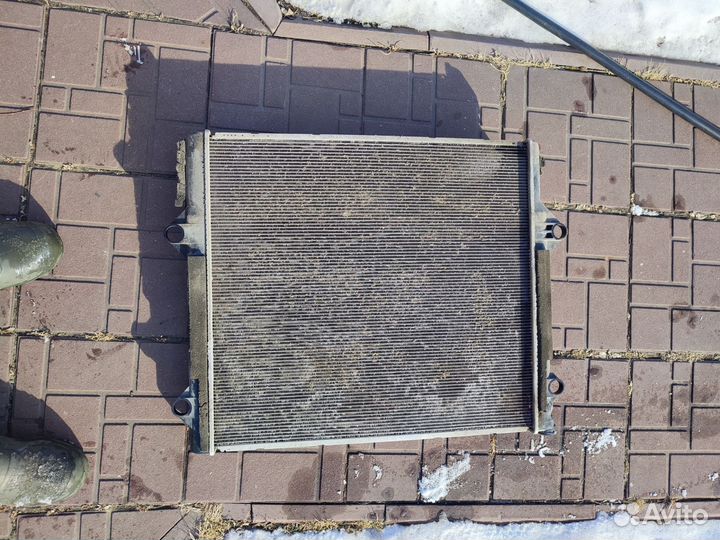 Радиатор охлаждения toyota land cruiser prado 150