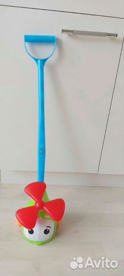 Каталка детская вертолетов и шарик