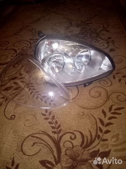 Продам фару