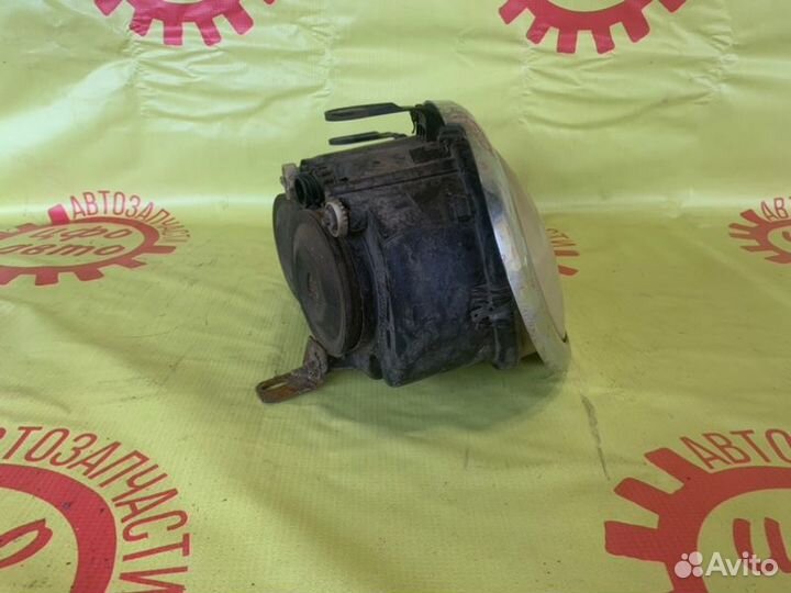 Фара передняя правая Газ 31105