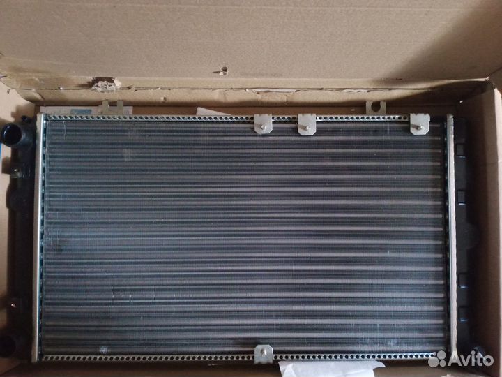 Продам радиатор на ваз