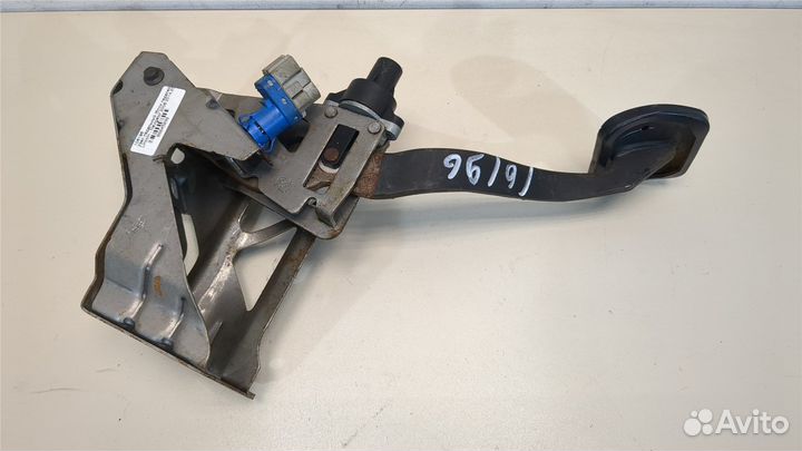 Педаль тормоза Lincoln Navigator, 2008