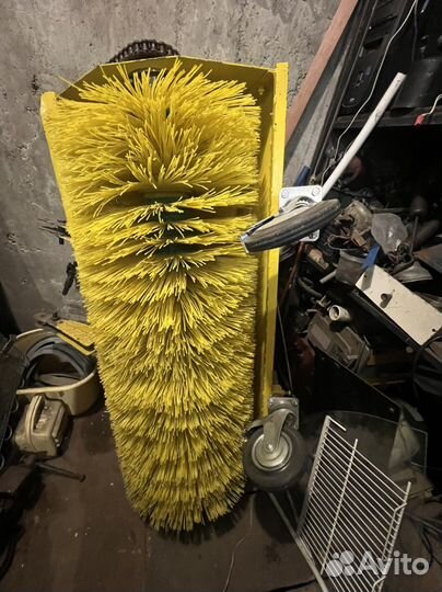 Щетка для трактора кмз