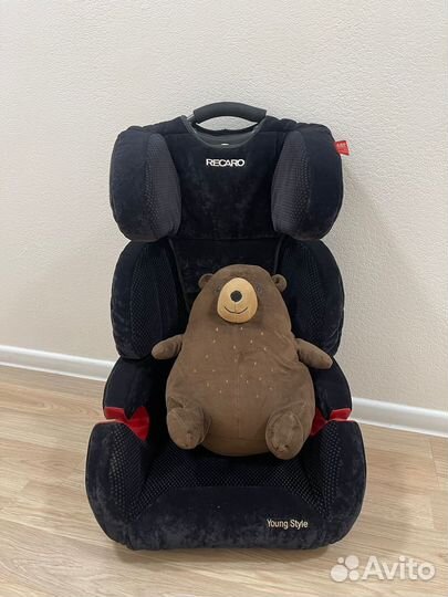 Автокресло recaro Young Style (15-36)