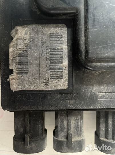 Блок предохранителей (отключ. акб) Renault Megane