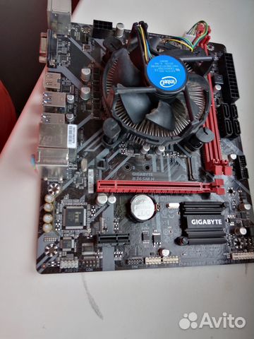 Материнская плата gigabyte b365mh + I5 9400f купить в Москве ...