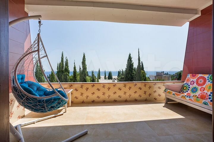 3-к. квартира, 96 м², 3/10 эт.