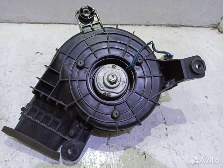 Моторчик печки 27381JY00A Рено