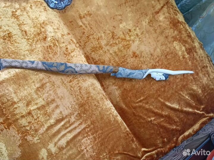 Веер,Статуэтка.Колбы