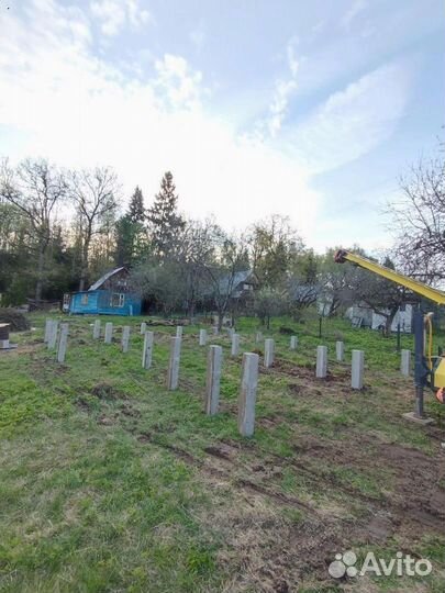 Железобетонные сваи, фундамент