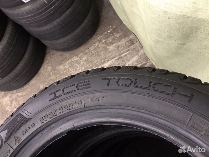 Dunlop Ice Touch 205/55 R16
