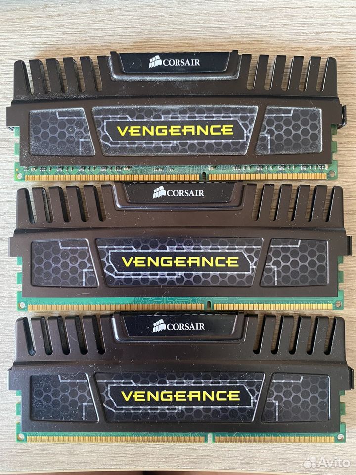 4GB(DDR3), 2GB(DDR2)