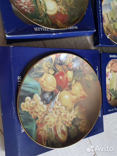 Настенная тарелка