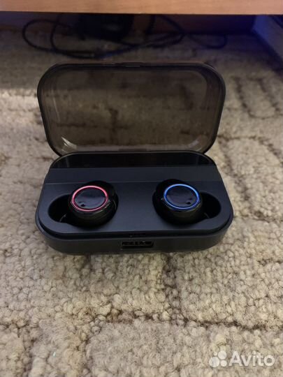 Беспроводные наушники в отличном состоянии