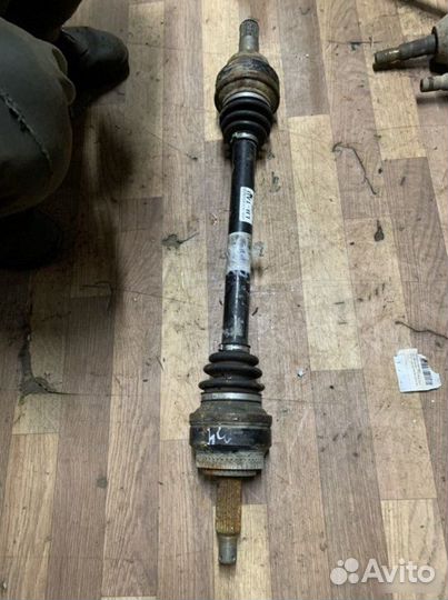 Привод задний левый Hyundai Equus