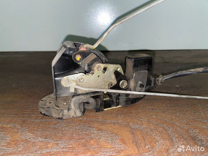 Замок двери Kia Spectra седан S6D 2006