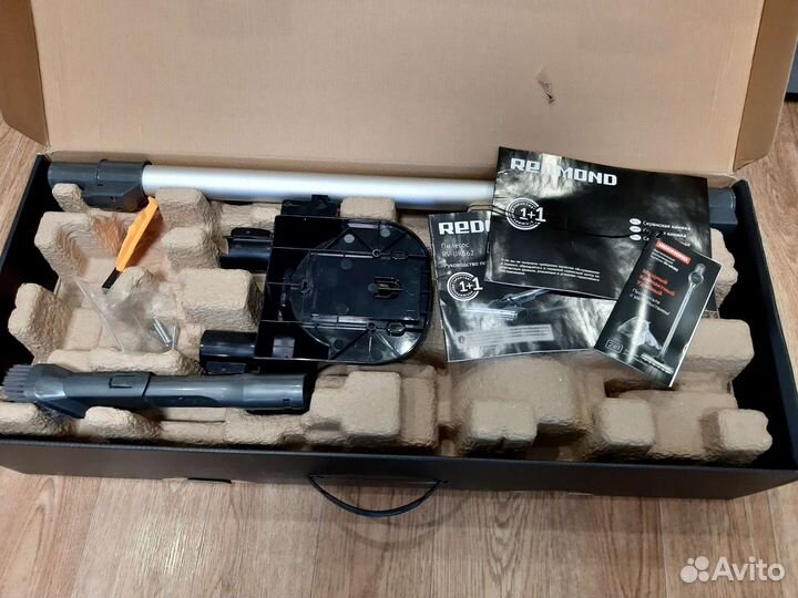 Беспроводной пылесос redmond