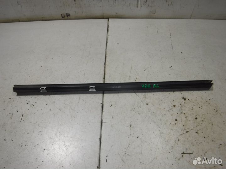 Уплотнитель стекла (внутри) BMW X5 E70