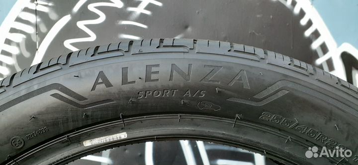 Bridgestone Alenza Sport AS 255/45 R22