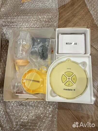 Молокоотсос medela (новый)