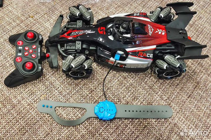 Машина на радиоуправлении с пультом