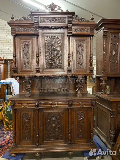 Буфет ренессанас. Шкаф винтаж. Антиквариат