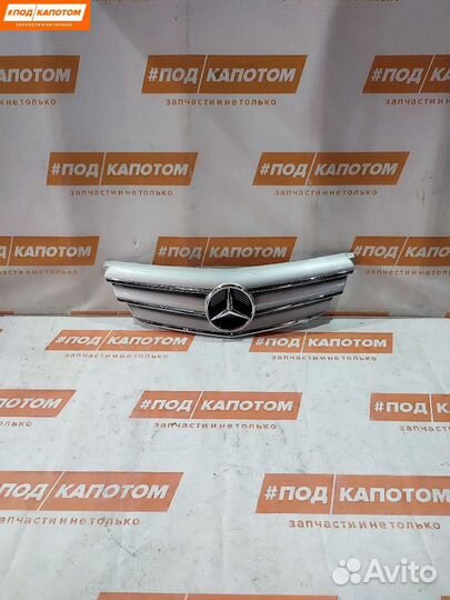 Решетка радиатора верхняя Mercedes-Benz B-Класс