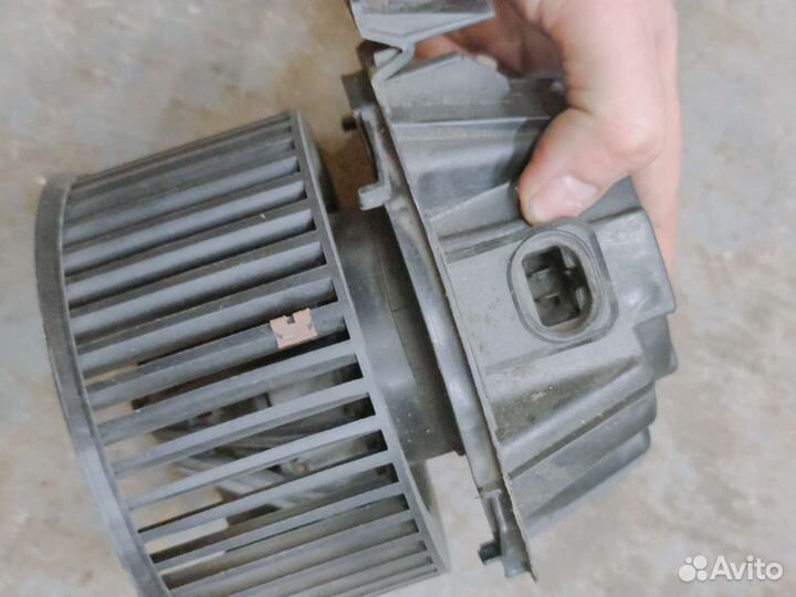 Моторчик печки Renault Logan с кондиционером