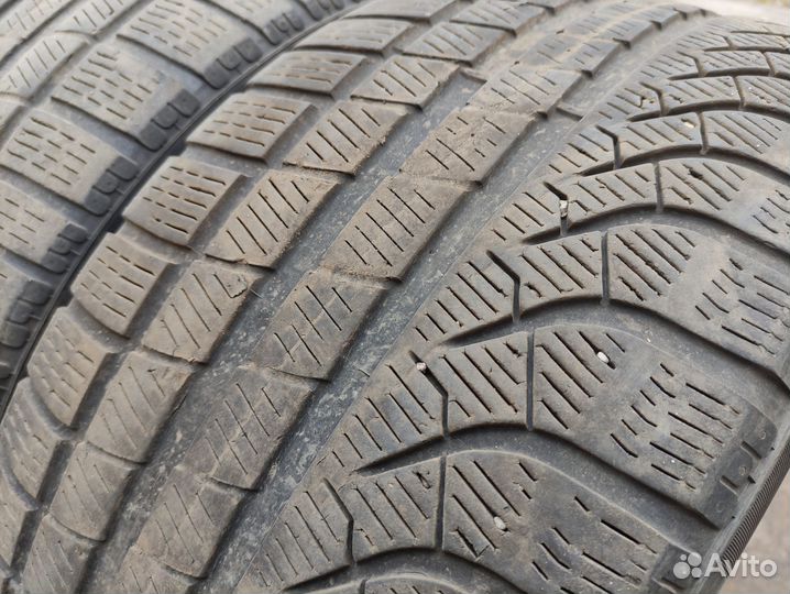 Pirelli P Zero Winter 255/45 R19