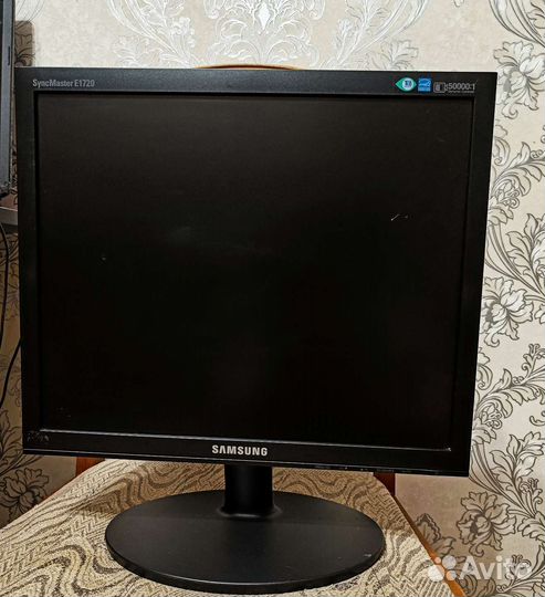 Монитор Samsung