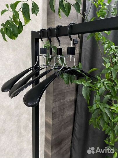 Стойка вешало для одежды