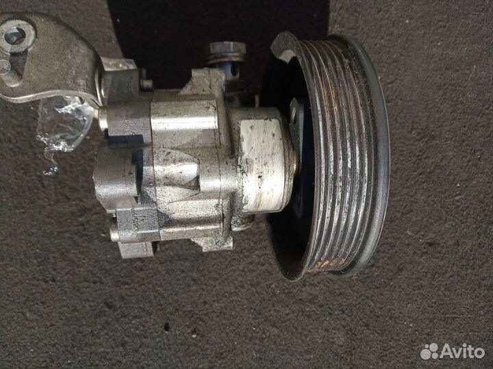 Насос гур Range Rover Vogue L322 2009-12 5.0SC