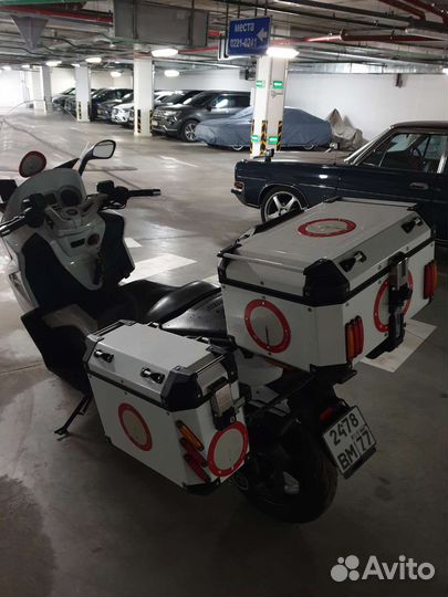 Продаю самый мощный максискутер Мире gilera GP 800