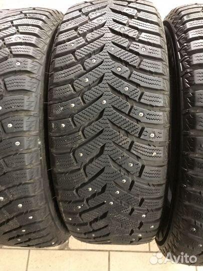 Toyo Observe Ice-Freezer 215/60 R16 95T