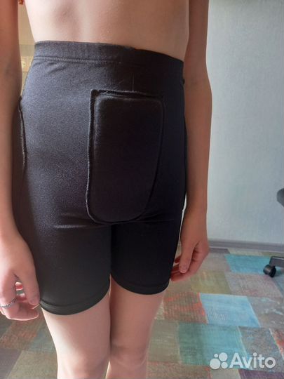 Защитные шорты для фигурного катания наколенники