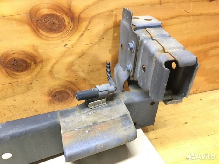 Усилитель бампера передний Honda Cr-V RD5 K20A