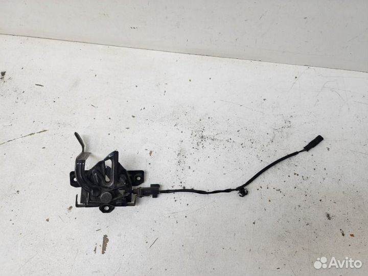 Замок капота Kia Seltos 2019