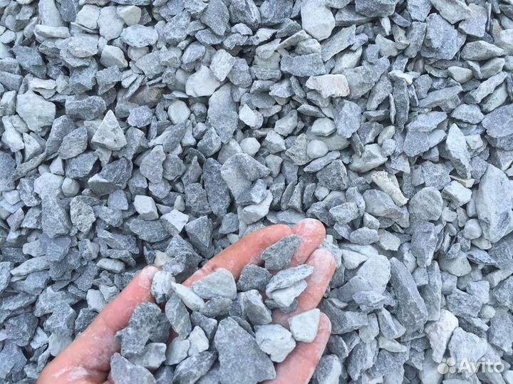 Щебeнь втopичный (бетoн дpoбленый фp. 20*40)