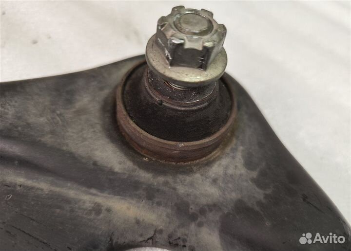 Рычаг передний правый Nissan Note E Power HE12