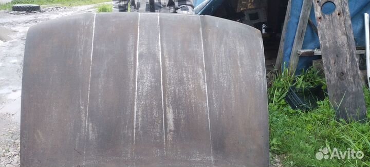 Капот б/у в хорошем состоянии