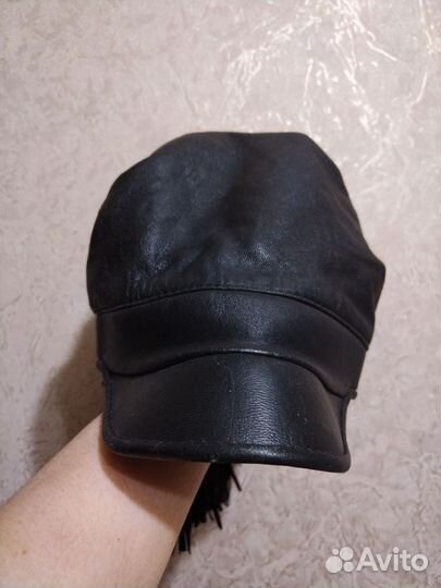 Утепленные кепки женские