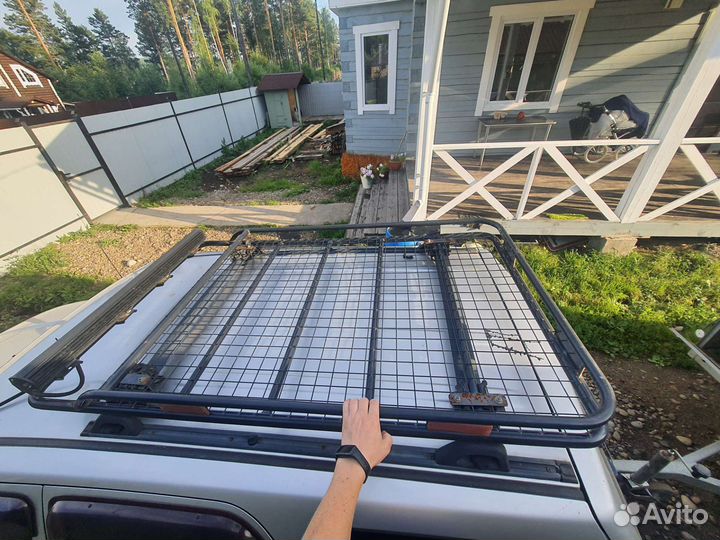 Багажник на крышу