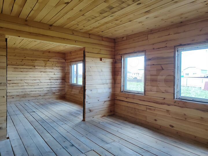 Дом 175 м² на участке 12 сот.